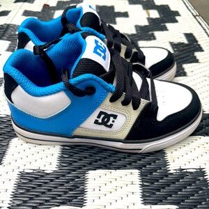 DC boys sneakers, size 11.5